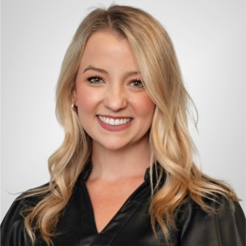 Madalyn-greybackground(web)